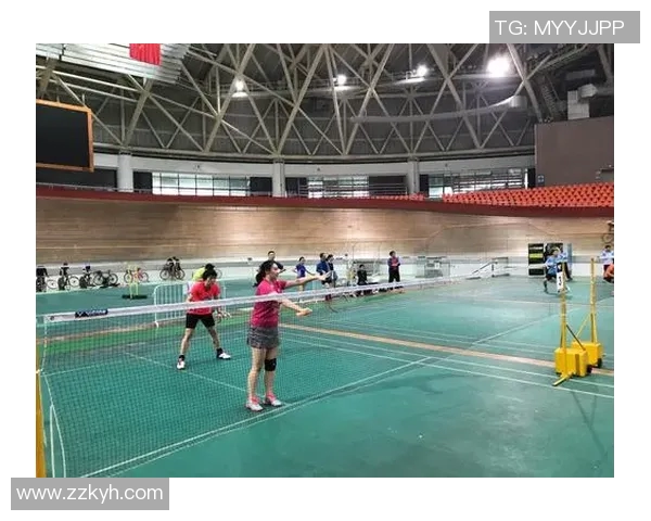 成都羽毛球队在比赛中的盯防策略分析与得失总结