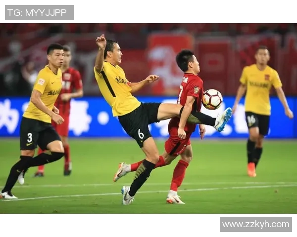 上港与恒大激战成和精彩回顾视频尽显足球魅力与激情 上港与恒大激战成和精彩回顾视频尽显足球魅力与激情