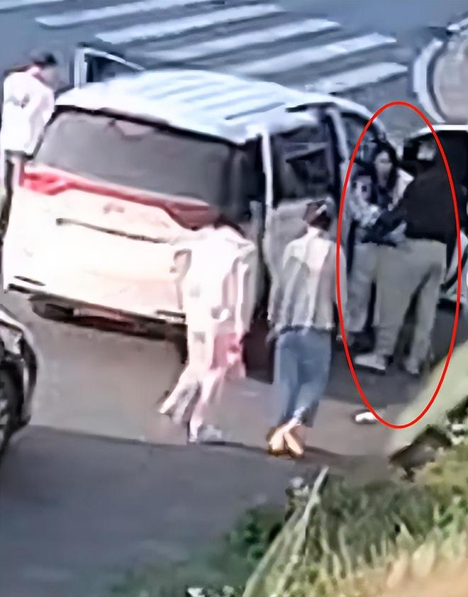 zoty中欧官网长沙公开工场细节暴光：十几个女孩另有残疾人能赚28万(图5)
